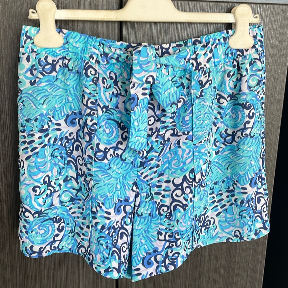 Lilly Pulitzer shorts size 10